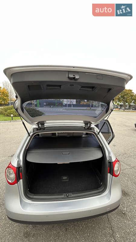 Универсал Volkswagen Passat 2009 в Кропивницком