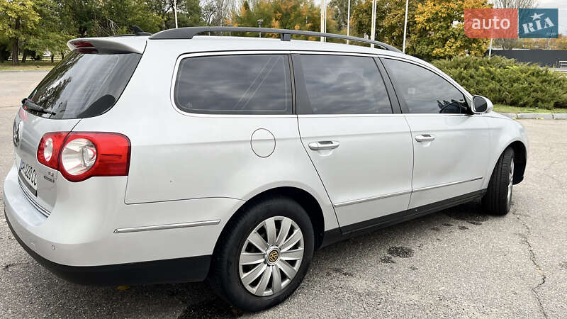 Универсал Volkswagen Passat 2009 в Кропивницком