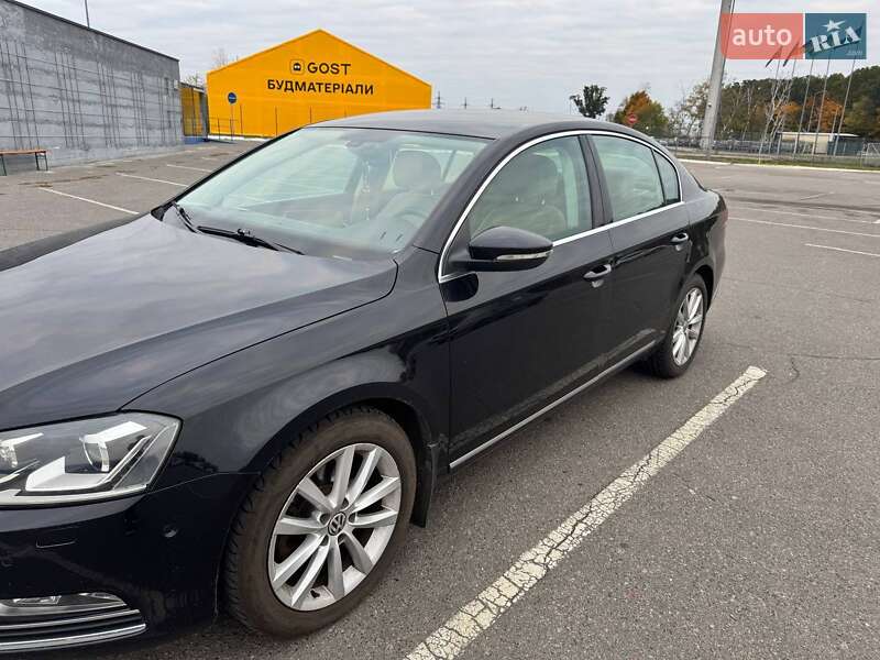 Седан Volkswagen Passat 2011 в Решетиловке