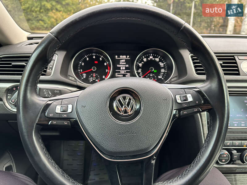 Седан Volkswagen Passat 2016 в Києві фото 18 Седан Volkswagen Passat 2016 в Києві