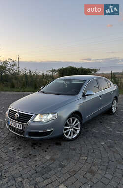 Седан Volkswagen Passat 2010 в 