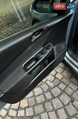 Седан Volkswagen Passat 2010 в 