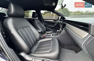 Седан Volkswagen Passat 2021 в 