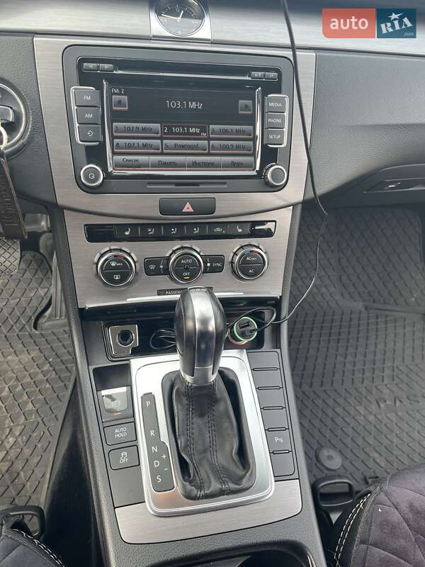 Седан Volkswagen Passat 2011 в Запорожье