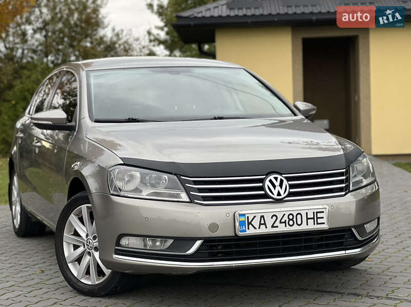 Седан Volkswagen Passat 2012 в Коломиї