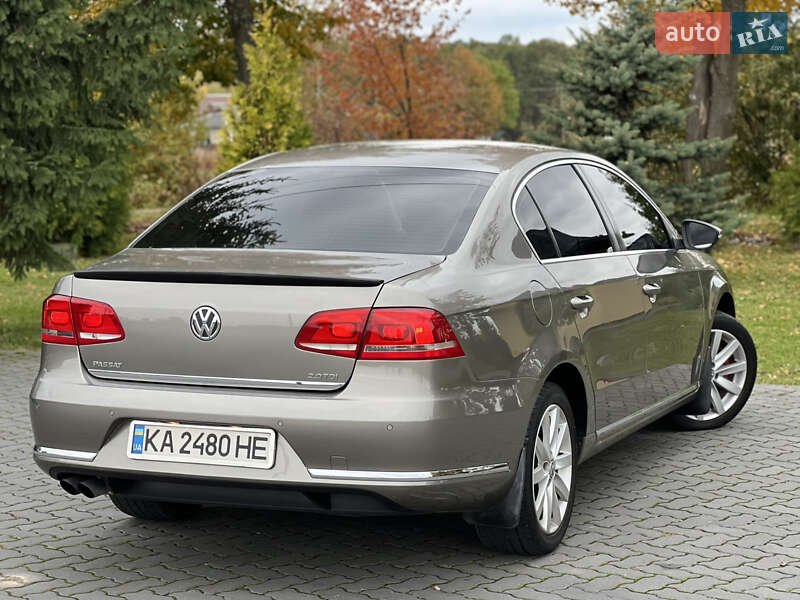 Седан Volkswagen Passat 2012 в Коломиї