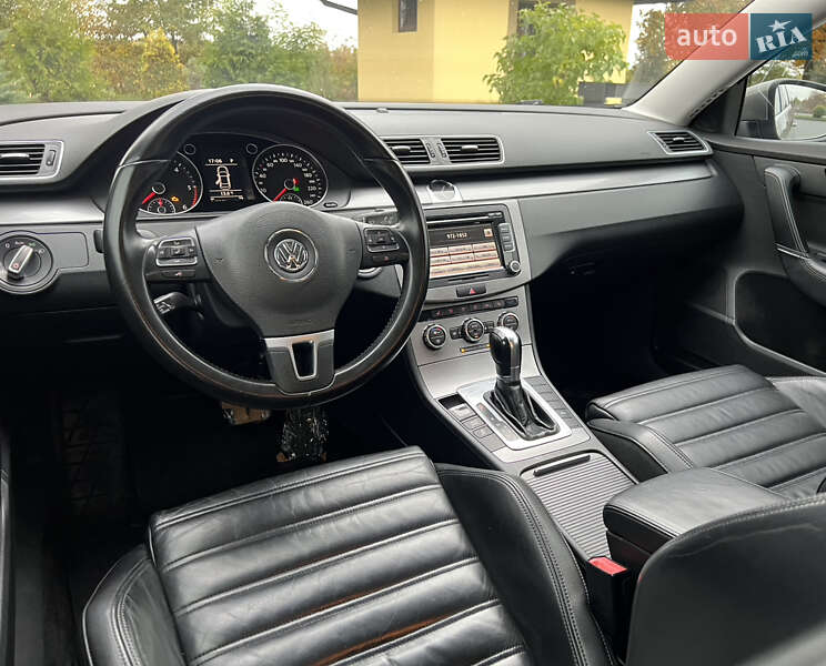 Седан Volkswagen Passat 2012 в Коломиї