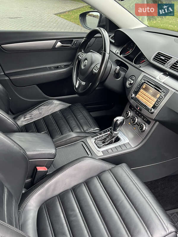 Седан Volkswagen Passat 2012 в Коломиї