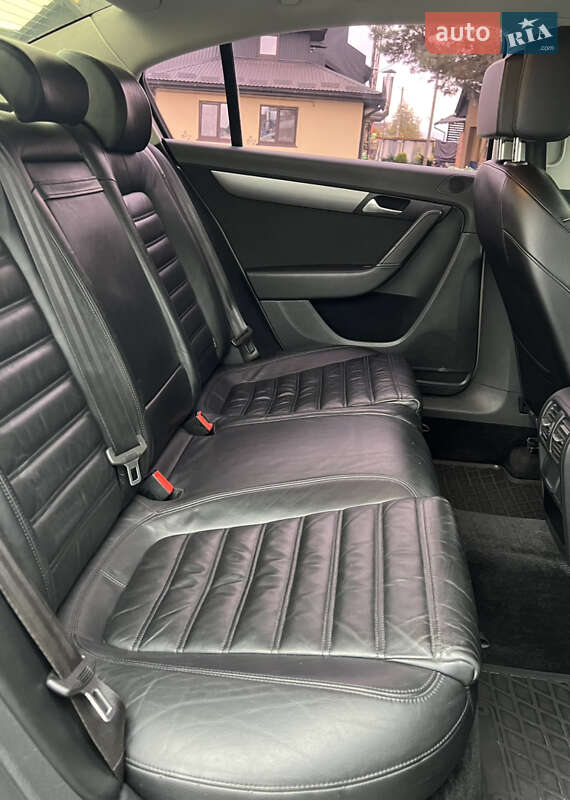 Седан Volkswagen Passat 2012 в Коломиї