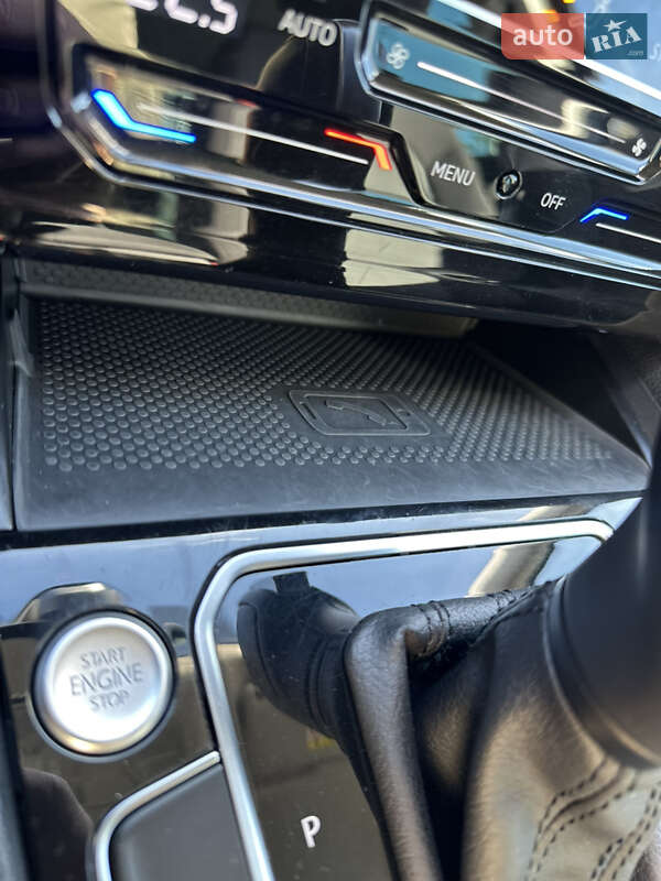 Универсал Volkswagen Passat 2020 в Луцке фото 28 Универсал Volkswagen Passat 2020 в Луцке