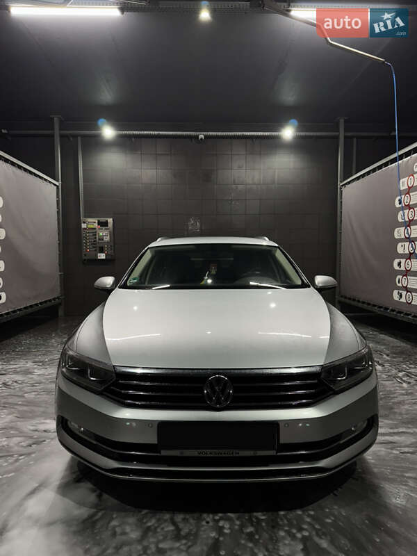 Універсал Volkswagen Passat 2017 в Києві фото 3 Універсал Volkswagen Passat 2017 в Києві