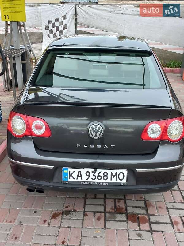 Седан Volkswagen Passat 2007 в Киеве