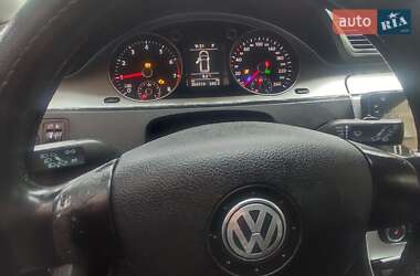 Универсал Volkswagen Passat 2010 в 