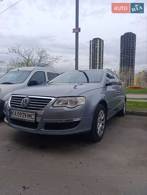 Універсал Volkswagen Passat 2010 в Києві фото 15 Універсал Volkswagen Passat 2010 в Києві
