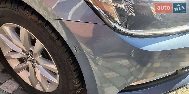 Универсал Volkswagen Passat 2015 в Прилуках