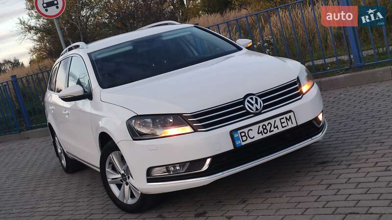 Універсал Volkswagen Passat 2012 в Дрогобичі