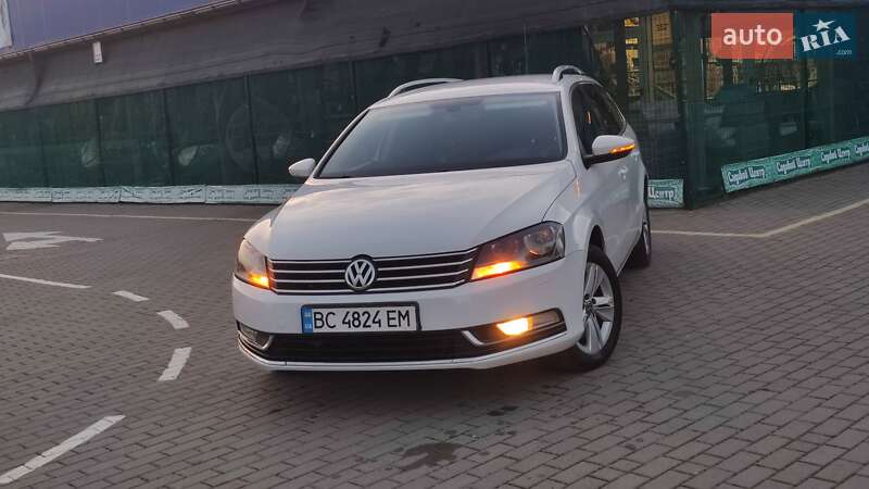 Універсал Volkswagen Passat 2012 в Дрогобичі