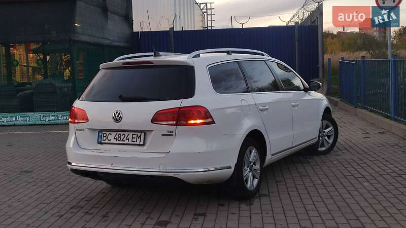 Універсал Volkswagen Passat 2012 в Дрогобичі