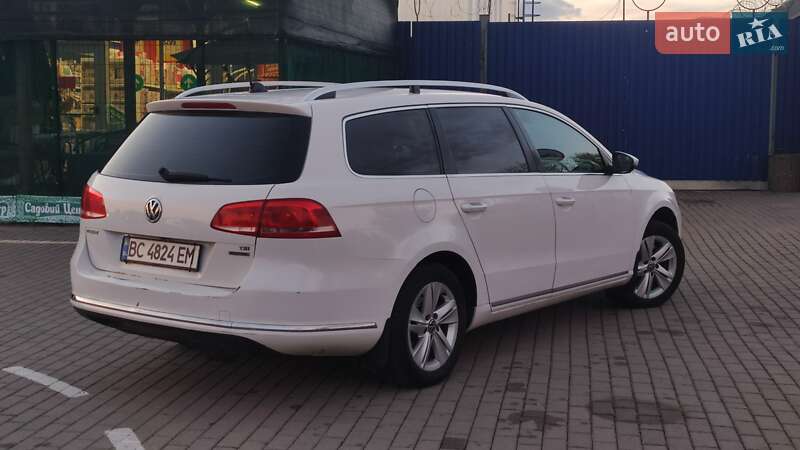 Універсал Volkswagen Passat 2012 в Дрогобичі