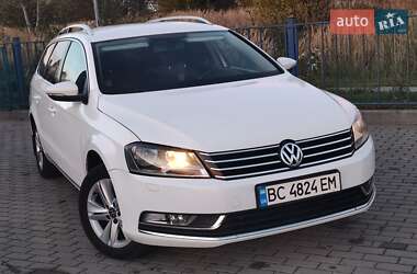 Универсал Volkswagen Passat 2012 в Дрогобыче
