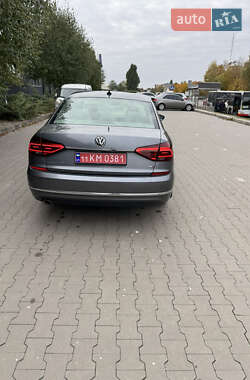 Седан Volkswagen Passat 2017 в 