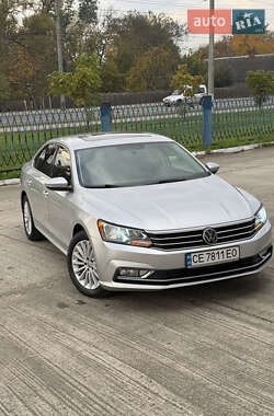 Седан Volkswagen Passat 2015 в Черновцах