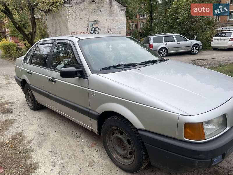 Седан Volkswagen Passat 1989 в Киеве фото 11 Седан Volkswagen Passat 1989 в Киеве