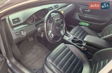 Седан Volkswagen Passat 2012 в 