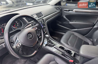 Седан Volkswagen Passat 2017 в 
