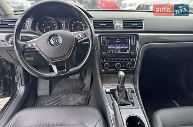Седан Volkswagen Passat 2017 в 