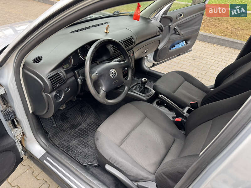 Универсал Volkswagen Passat 2002 в Звягеле фото 27 Универсал Volkswagen Passat 2002 в Звягеле
