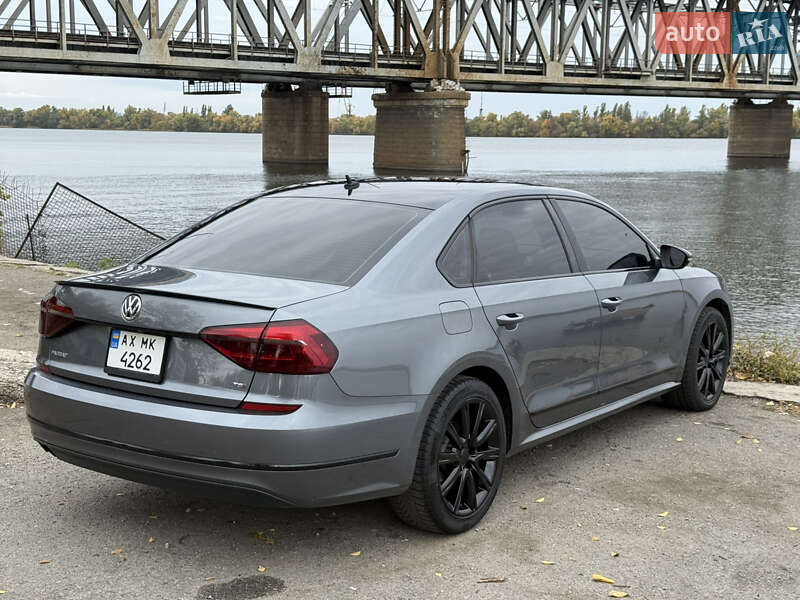 Седан Volkswagen Passat 2016 в Дніпрі