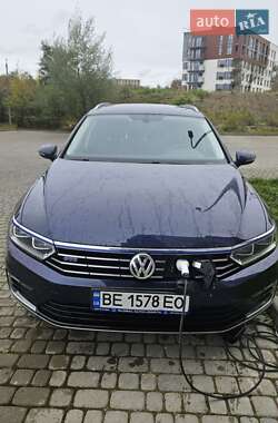 Универсал Volkswagen Passat 2016 в 