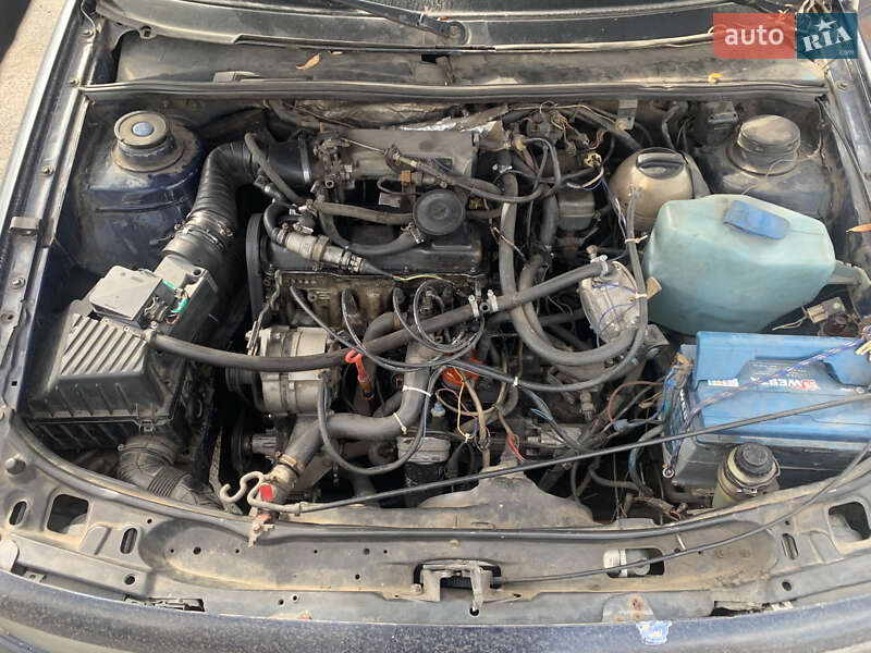 Універсал Volkswagen Passat 1989 в Дніпрі