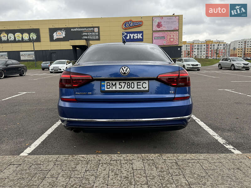 Седан Volkswagen Passat 2017 в Ровно