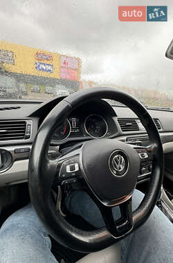 Седан Volkswagen Passat 2017 в 