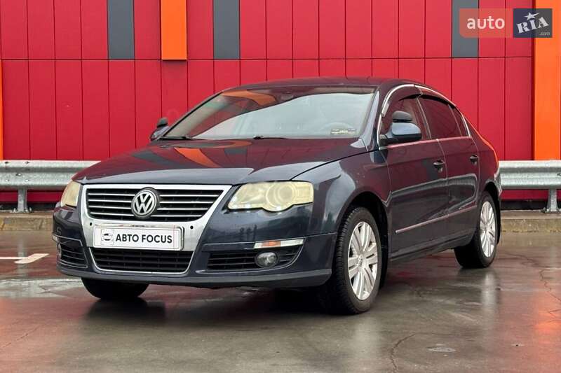 Седан Volkswagen Passat 2006 в Києві