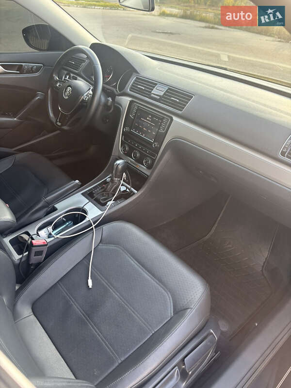Седан Volkswagen Passat 2018 в Харкові фото 9 Седан Volkswagen Passat 2018 в Харкові