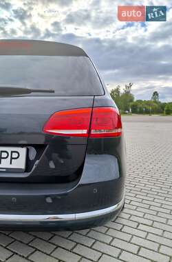 Универсал Volkswagen Passat 2012 в 