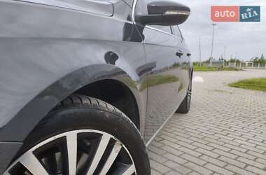 Универсал Volkswagen Passat 2012 в 