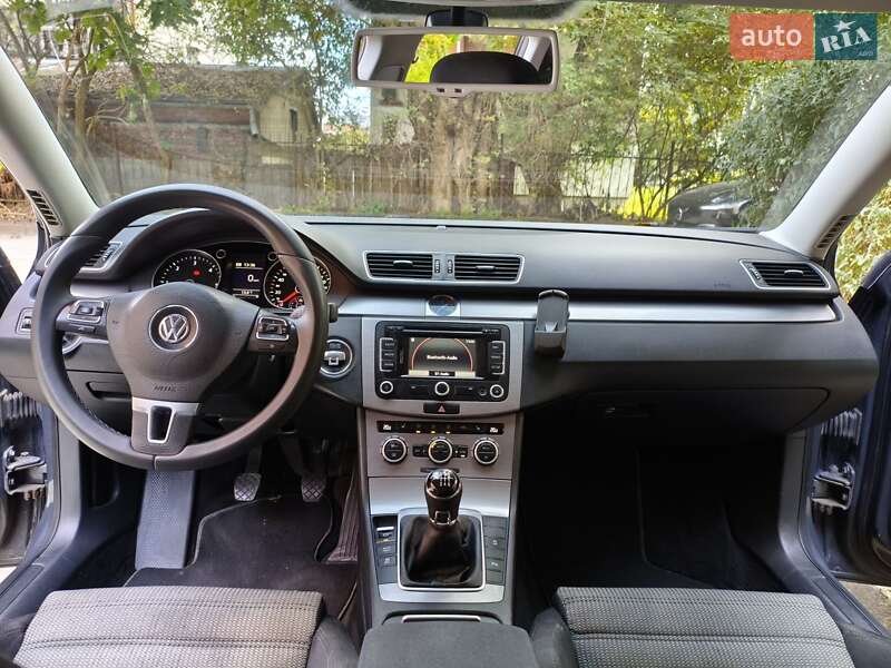 Універсал Volkswagen Passat 2012 в Львові фото 14 Універсал Volkswagen Passat 2012 в Львові