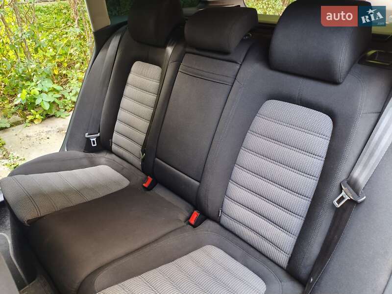 Універсал Volkswagen Passat 2012 в Львові фото 24 Універсал Volkswagen Passat 2012 в Львові