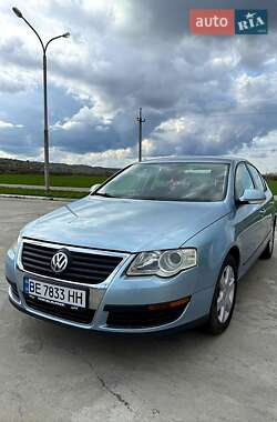Седан Volkswagen Passat 2005 в 