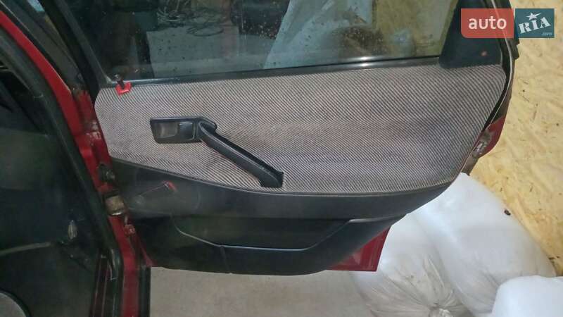 Седан Volkswagen Passat 1988 в Чернобае фото 19 Седан Volkswagen Passat 1988 в Чернобае