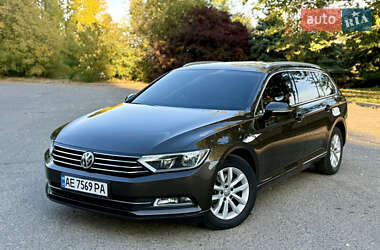 Універсал Volkswagen Passat 2017 в Дніпрі