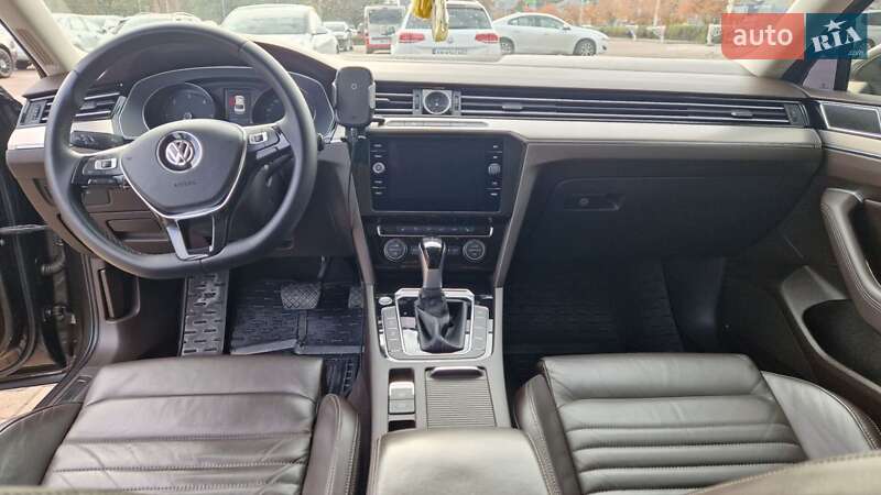 Седан Volkswagen Passat 2016 в Житомире фото 11 Седан Volkswagen Passat 2016 в Житомире