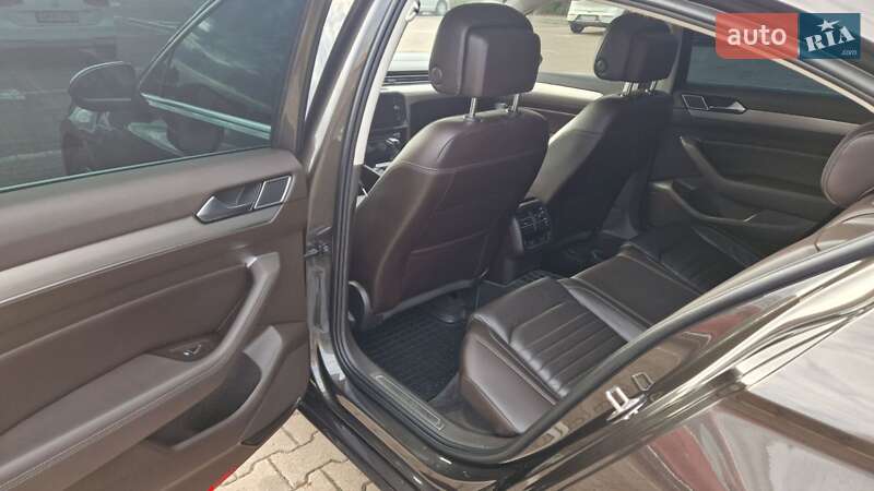 Седан Volkswagen Passat 2016 в Житомире фото 19 Седан Volkswagen Passat 2016 в Житомире