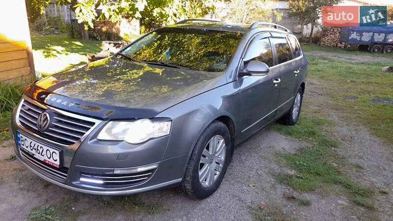 Универсал Volkswagen Passat 2006 в  фото Универсал Volkswagen Passat 2006 в