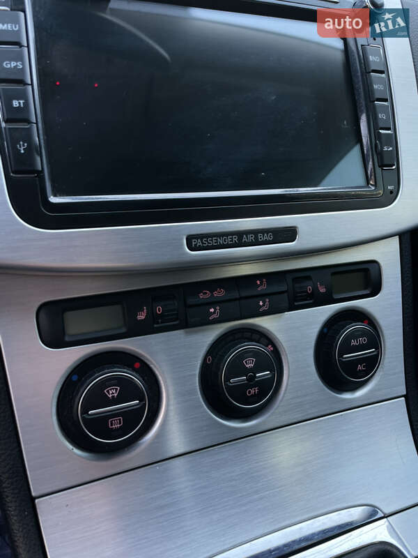 Седан Volkswagen Passat 2008 в Ужгороде