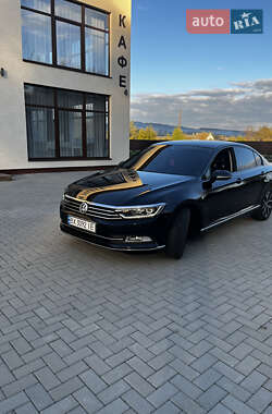 Седан Volkswagen Passat 2015 в Тячеве